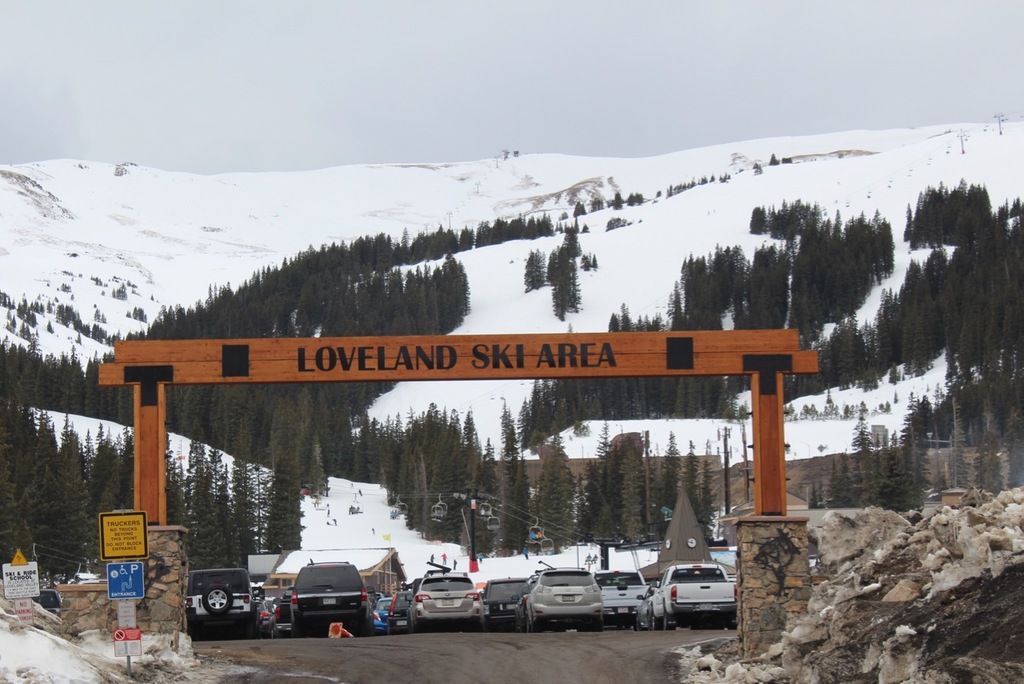 Bermain Ski Yang Terdapat di Permata Colorado