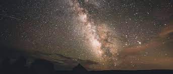 Malam Bintang Stargazing di Langit Salida yang Gelap